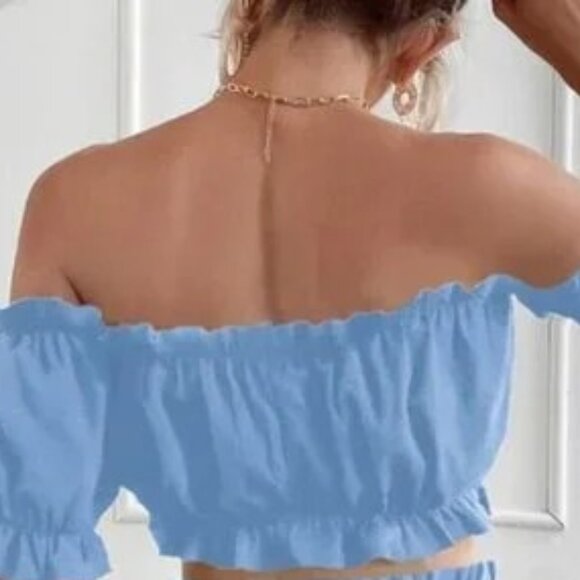 Off Shoulder Frill Trim Top NWT Size Med/Large NWT - Picture 2 of 4